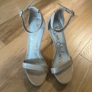 Sam Edelman nude heels